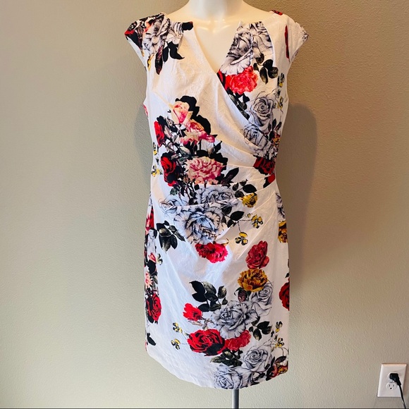 Adrianna Papell Faux Wrap Rose Floral Sheath dress - Picture 3 of 16
